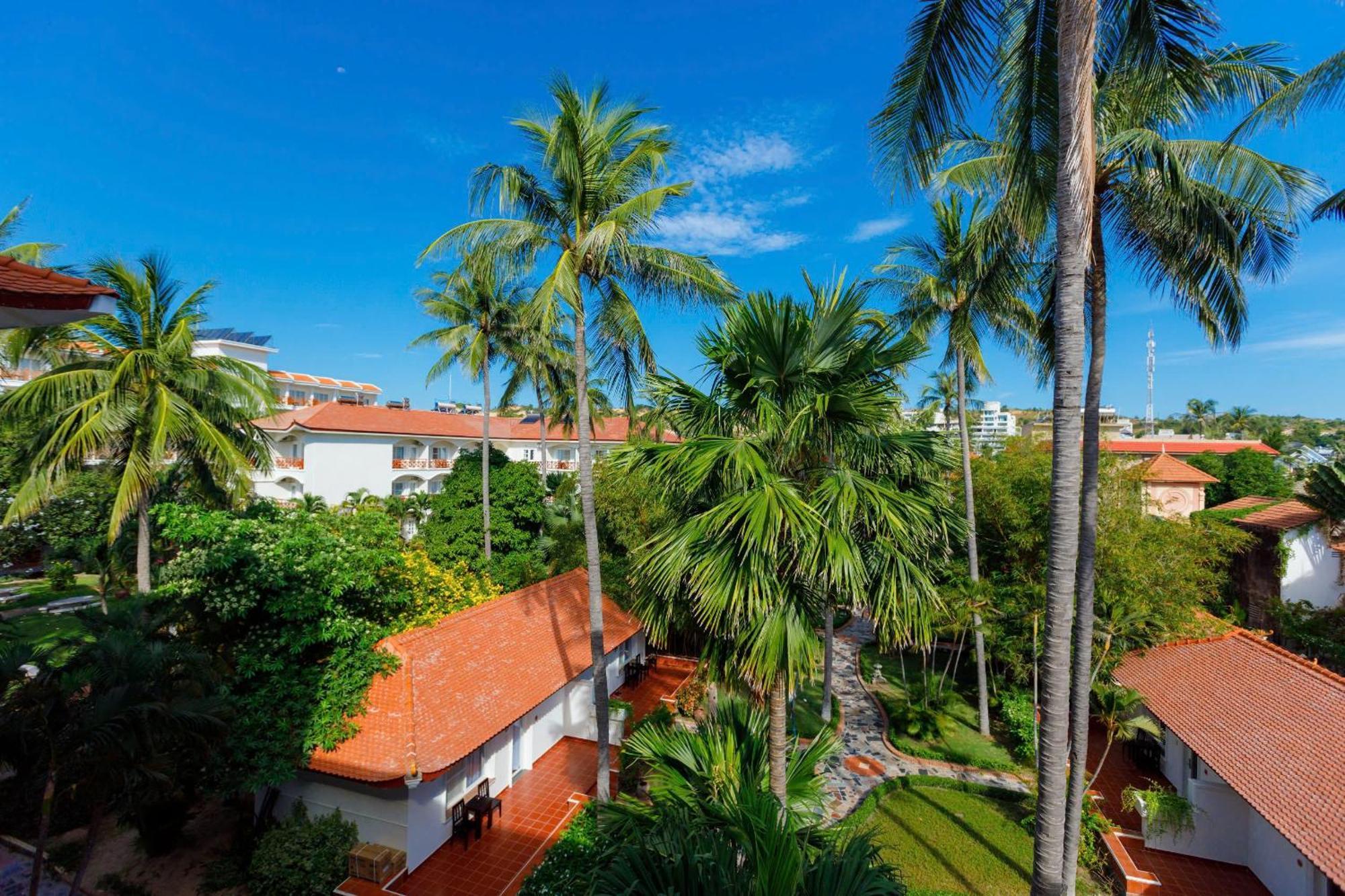 Swiss Village Resort y Spa Mui Ne Exterior foto