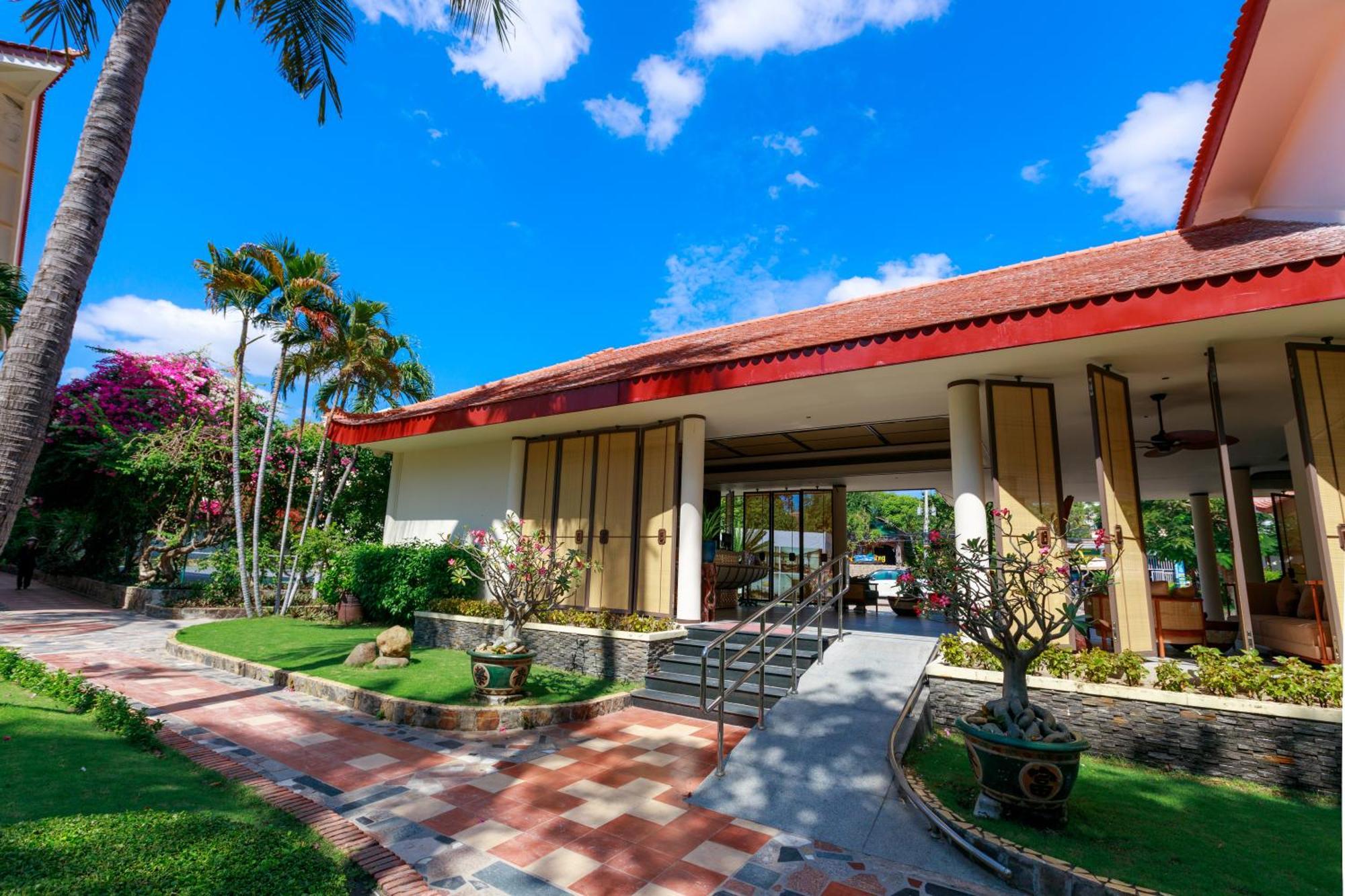 Swiss Village Resort y Spa Mui Ne Exterior foto