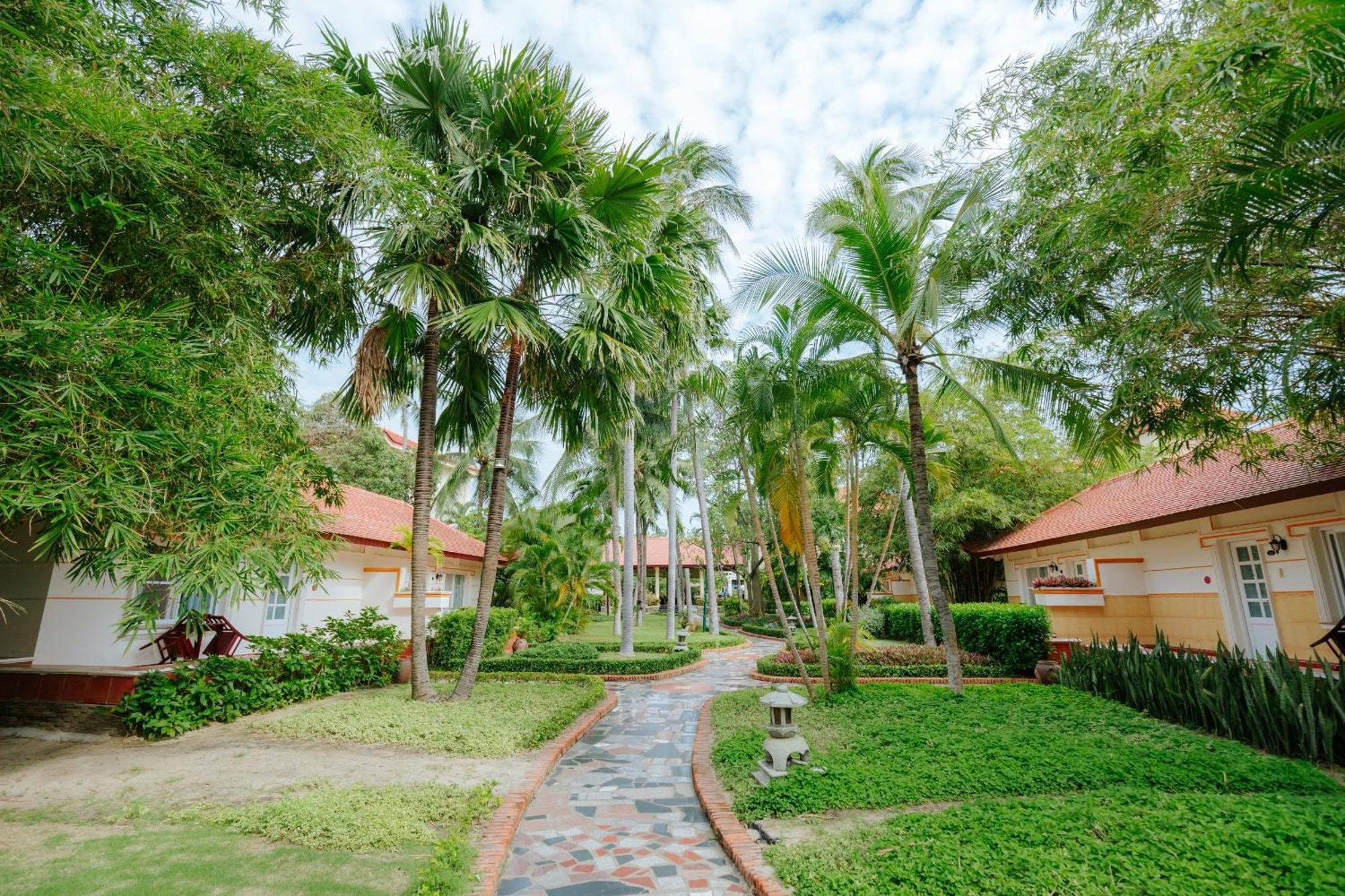 Swiss Village Resort y Spa Mui Ne Exterior foto
