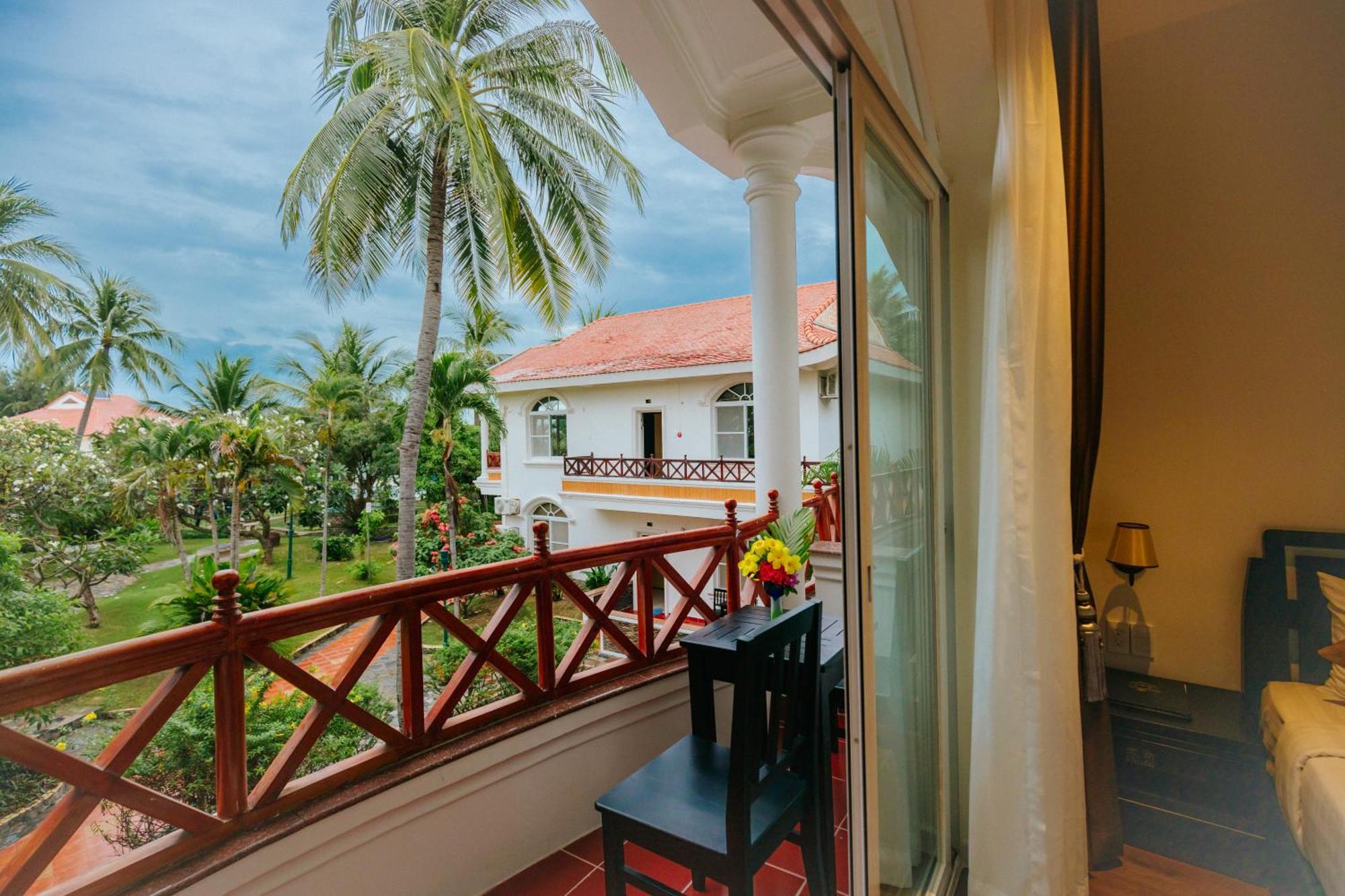 Swiss Village Resort y Spa Mui Ne Exterior foto